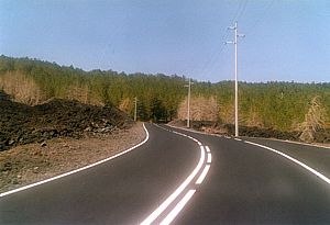 Access road to Piano Provenzana, September 2004
