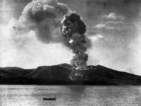 Vulcano in eruption, 1888