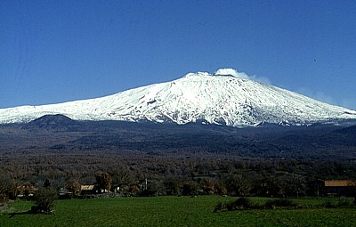 Etna from northwest, February 1997